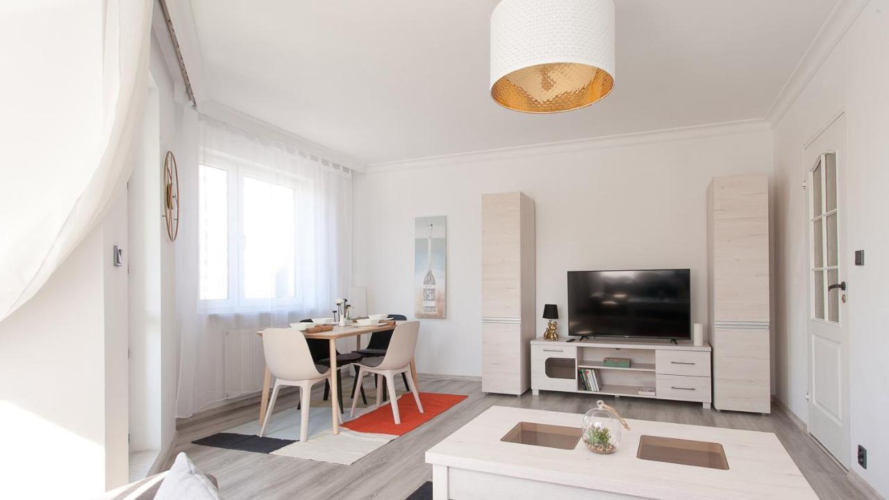 Uroczy Apartament Rzeczna Колобжег Екстериор снимка