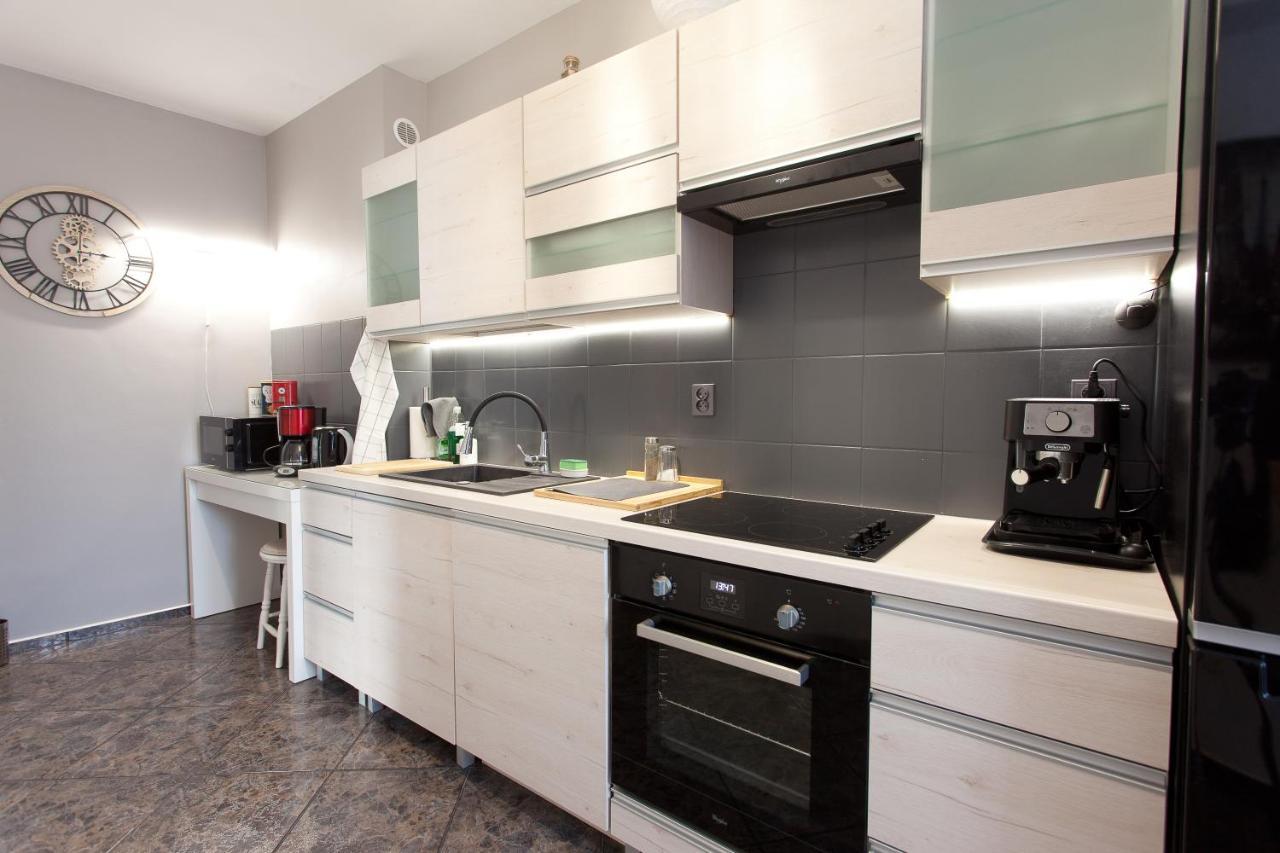 Uroczy Apartament Rzeczna Колобжег Екстериор снимка